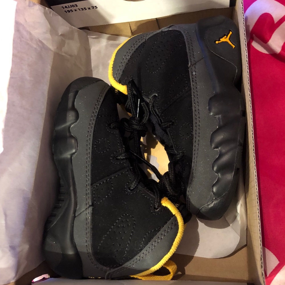 Toddler shoes